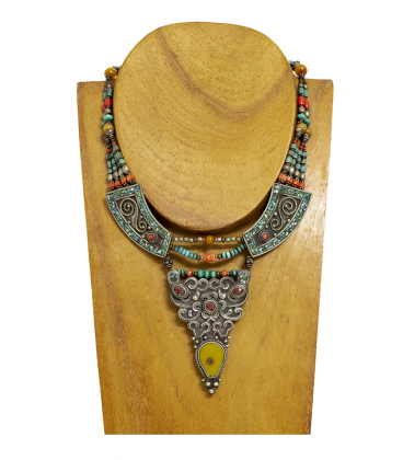 ANTIC NEPAL ETHNIC NECKLACE -SILVER AND STONES-